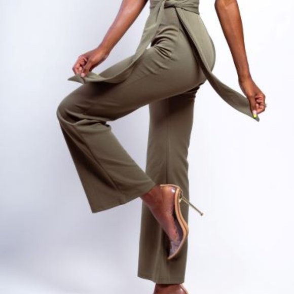 Green jumpsuit - Picture 2 of 5